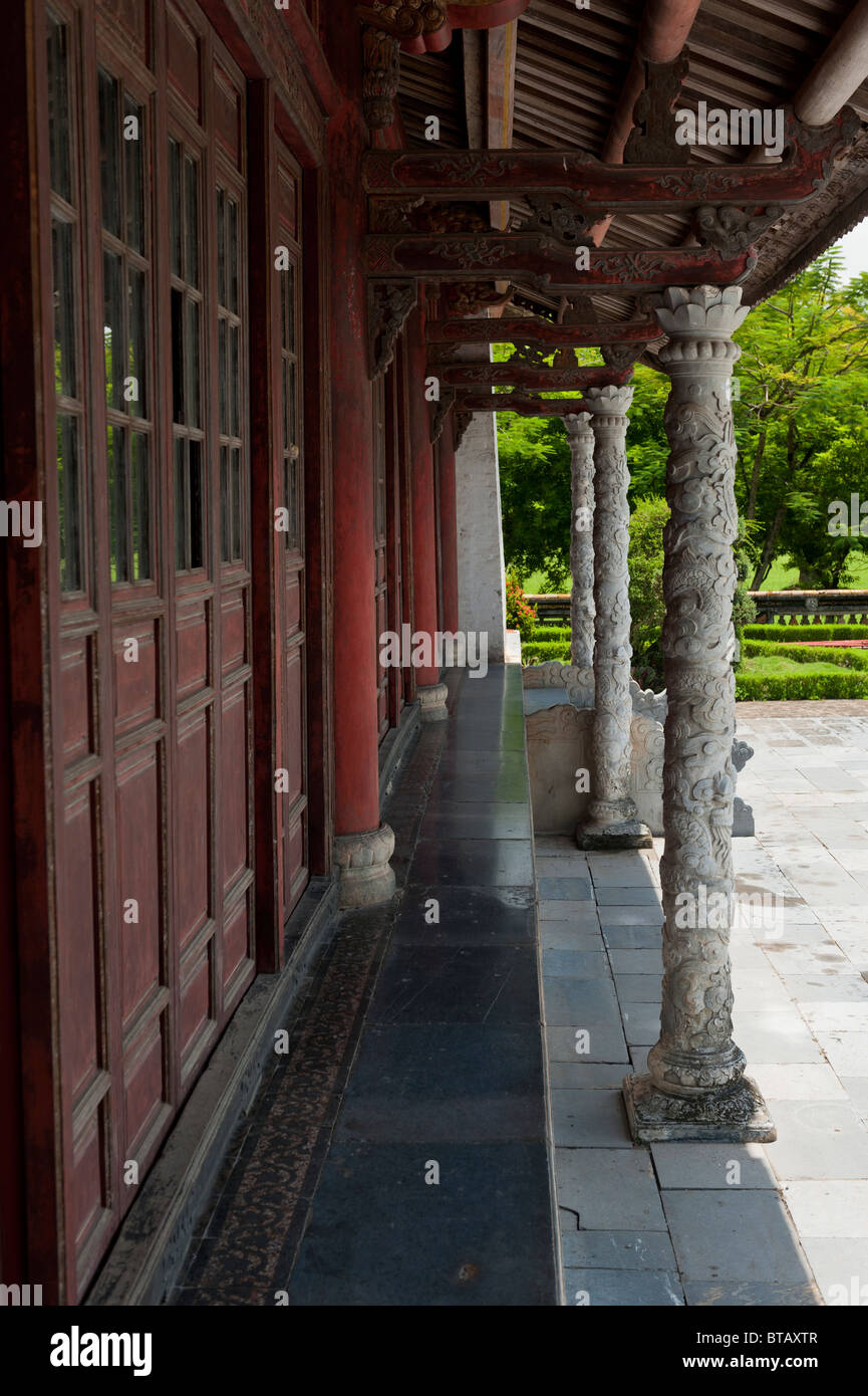 Dien Thai Hoa oder Palast der obersten Harmonie in der inneren Zitadelle von der Kaiserstadt Hue Stockfoto