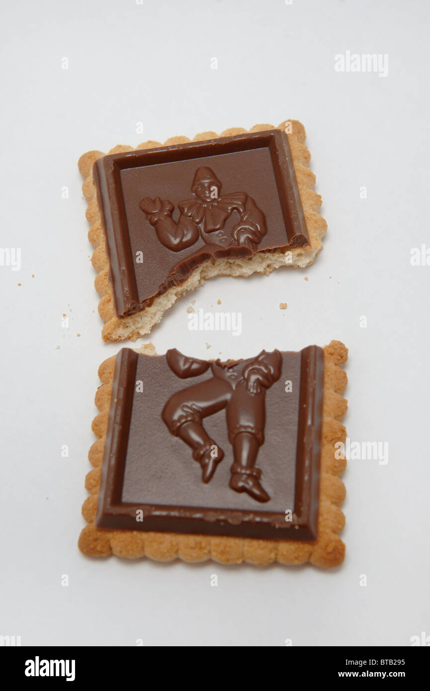 Ein Schokolade Keks gebissen Gehäuseschalen Stockfoto