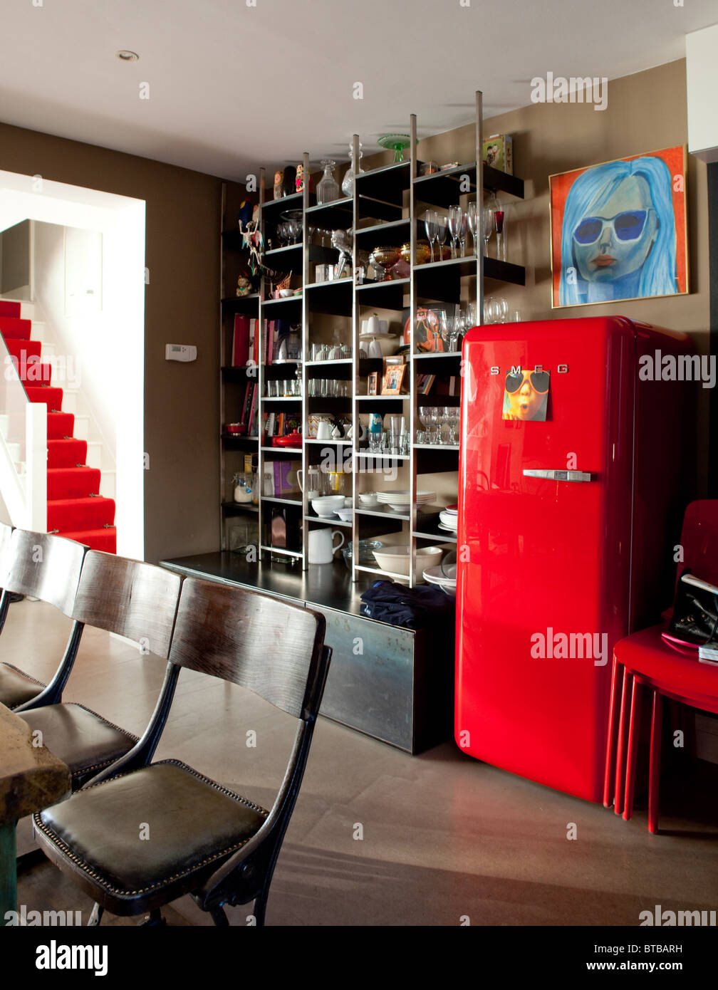 Smeg Kühlschrank Stockfotos und -bilder Kaufen - Alamy