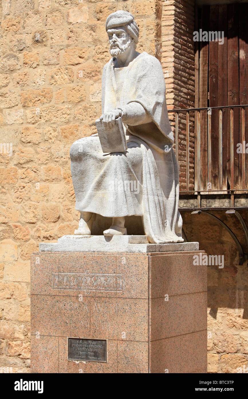 Denkmal für die andalusische muslimischer Universalgelehrter Averroes (1126-1198) in Córdoba, Spanien Stockfoto