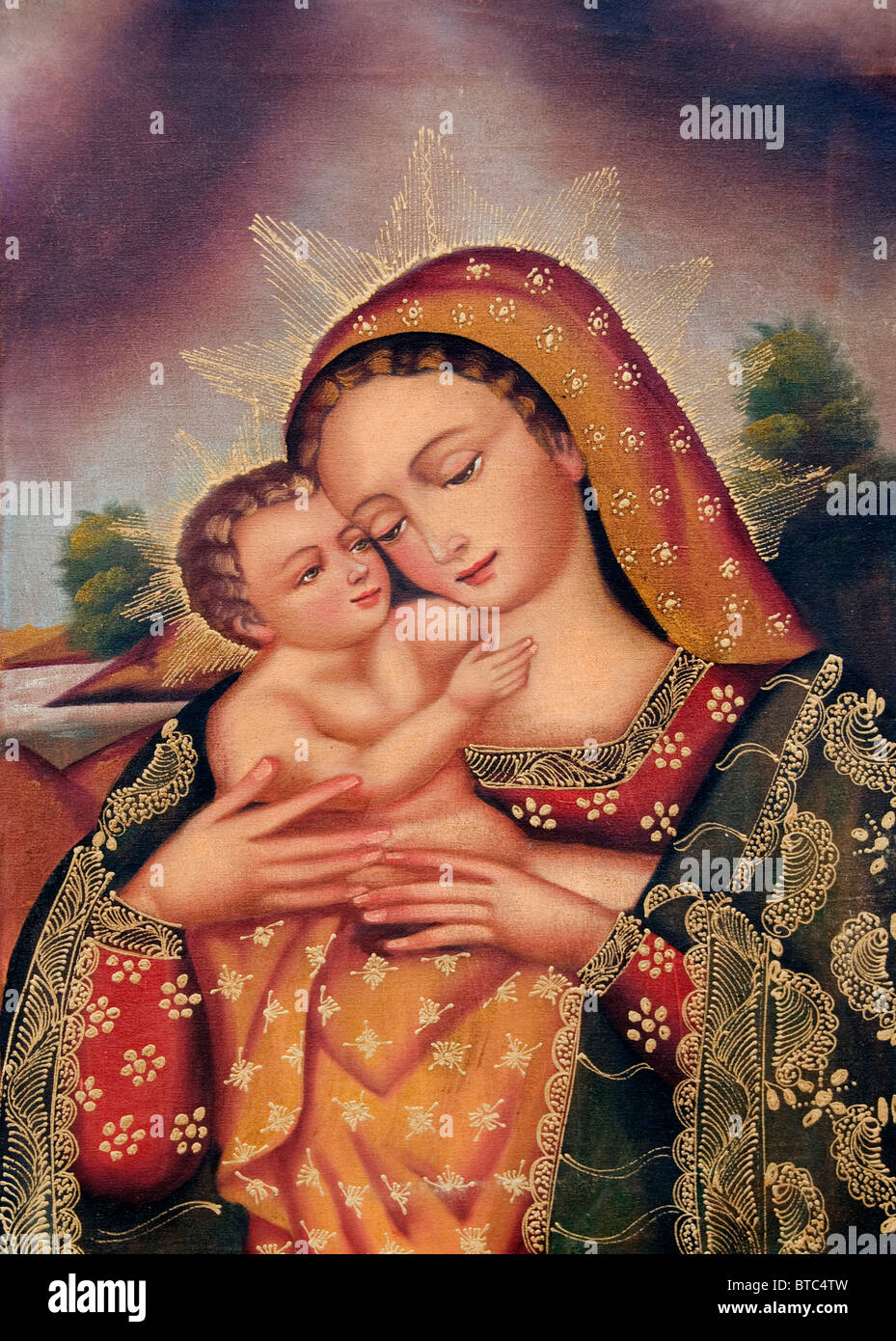 Madonna mit dem Kind, Maria mit Kind , Sevilla Spanien Andalusien Antiquitätengeschäft Gemälde Stockfoto