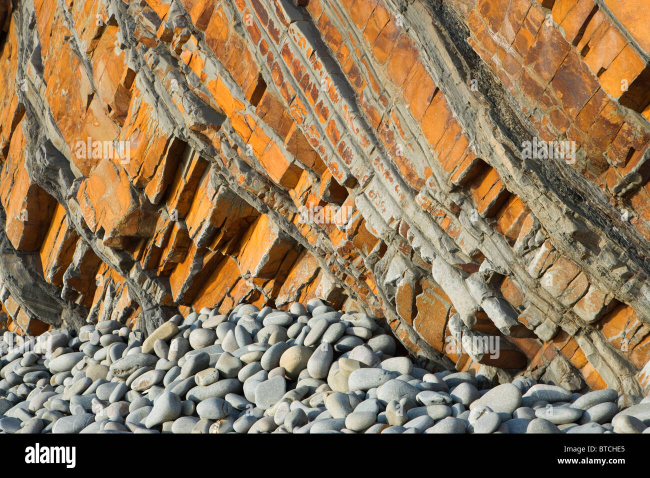 Sandsteinfelsen an Sandy Mündung in der Nähe von Bude, Cornwall, UK Stockfoto