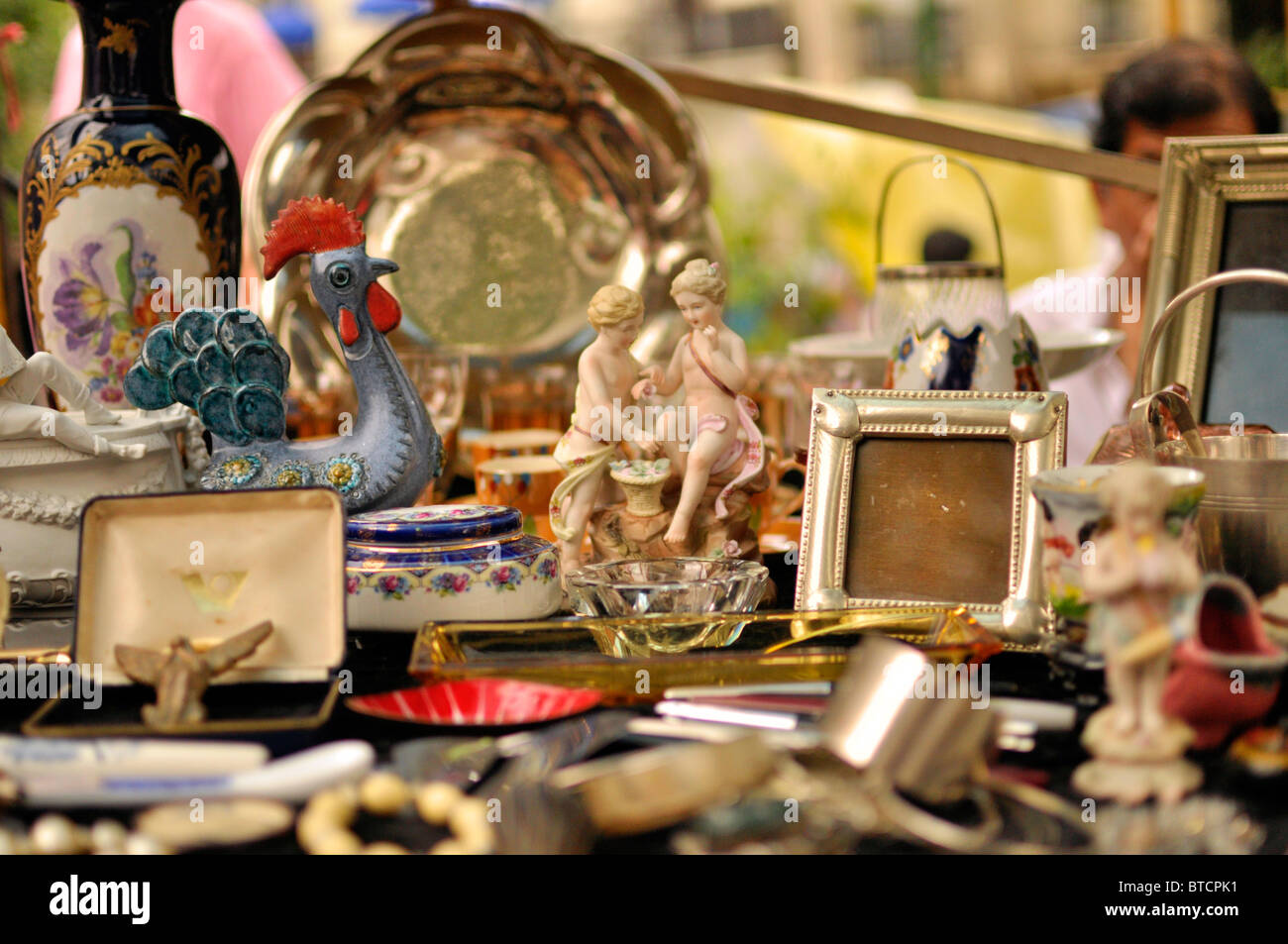 Antiquitäten auf dem Markt Buenos Aires Stockfoto