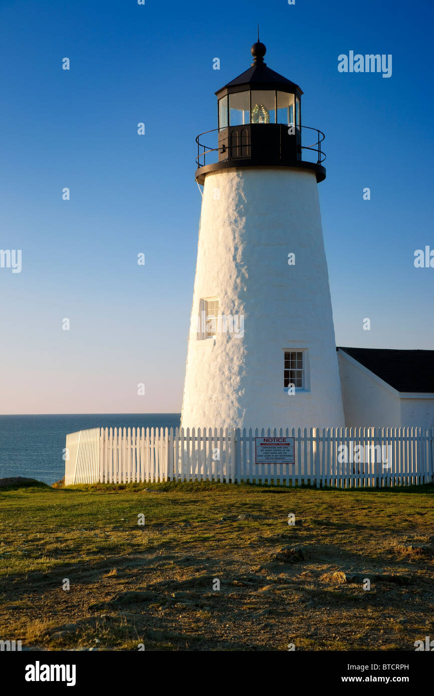 Früh morgens am Pemaquid Point Lighthouse - erbaut 1827, in der Nähe von Bristol Maine USA Stockfoto