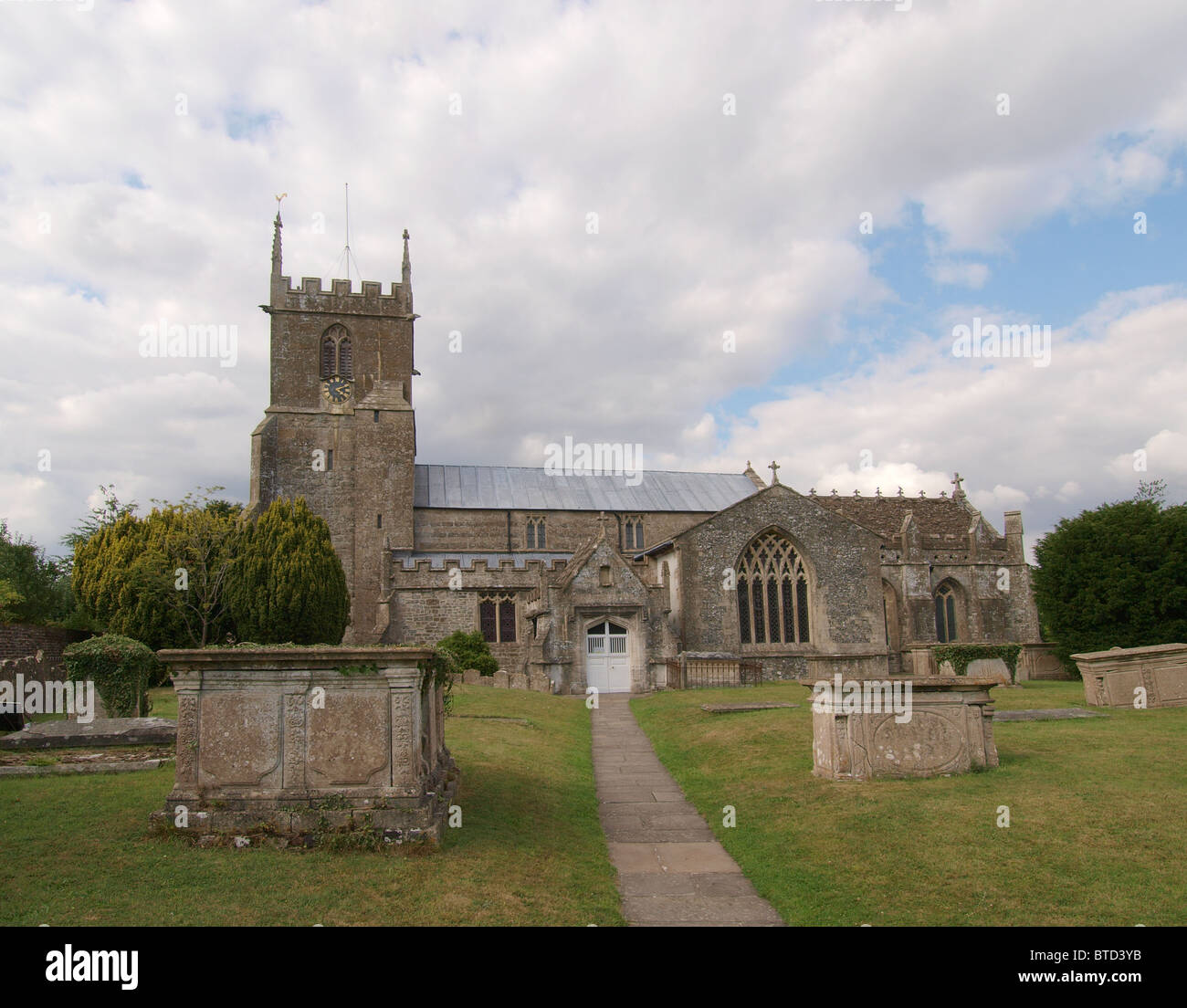 Urchfont, Wiltshire, St. Michael und alle Engel Stockfoto
