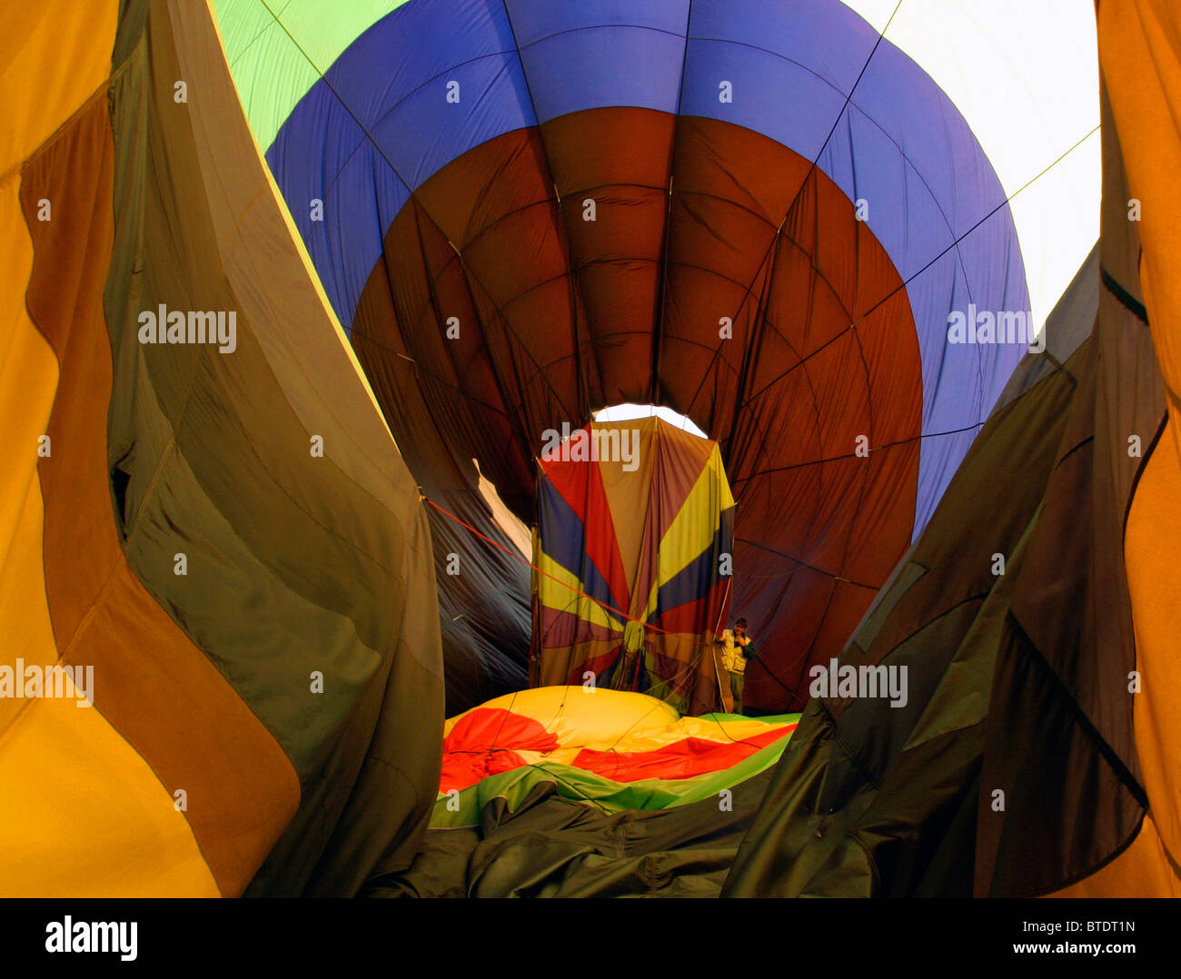 Ballonfahrt über Spiel behält sich vor, im Bereich Hoedspruit mit Otter Höhle Stockfoto
