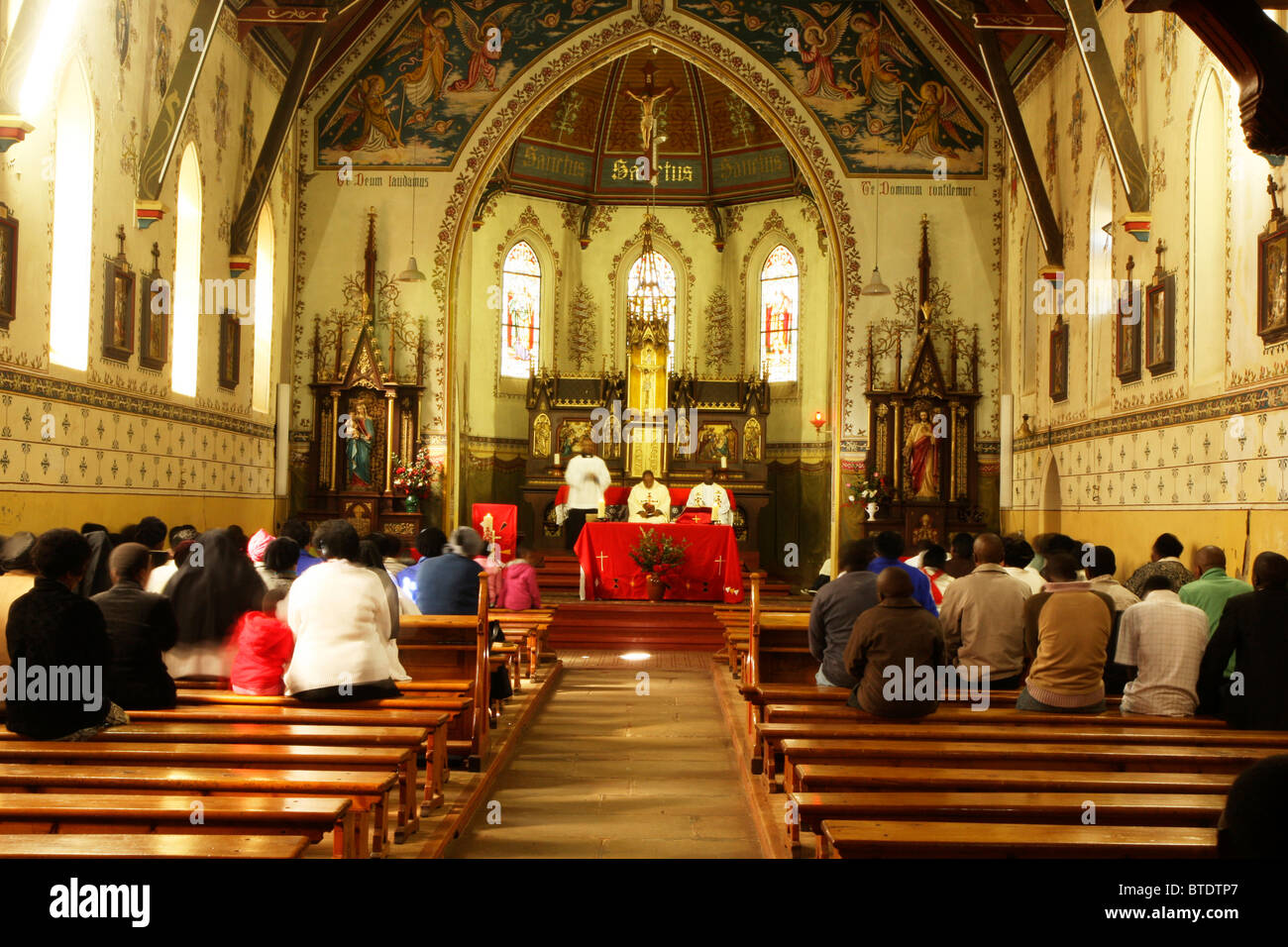 Dienst in der Kirche bei Reichenau Mission Stockfoto