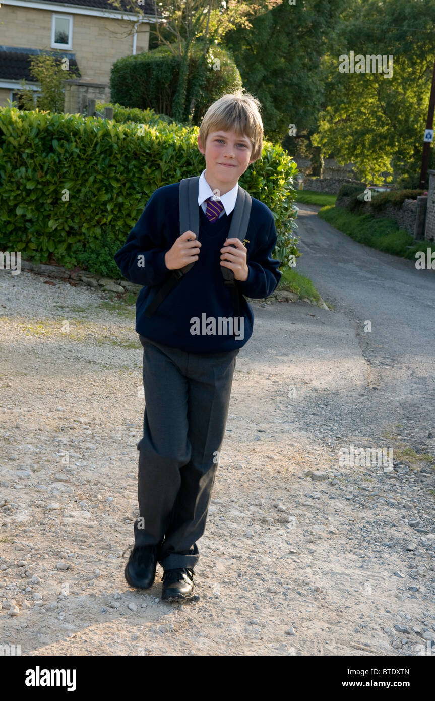 Porträt der Schüler an seinem ersten Tag in der senior Schule Stockfoto