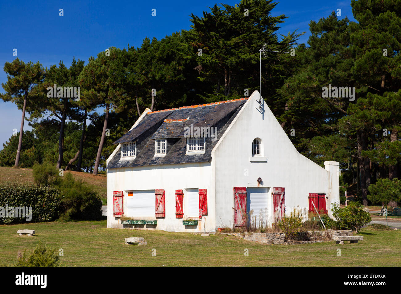 Alten bretonischen Haus zum Verkauf, Bretagne Frankreich Europa Stockfoto