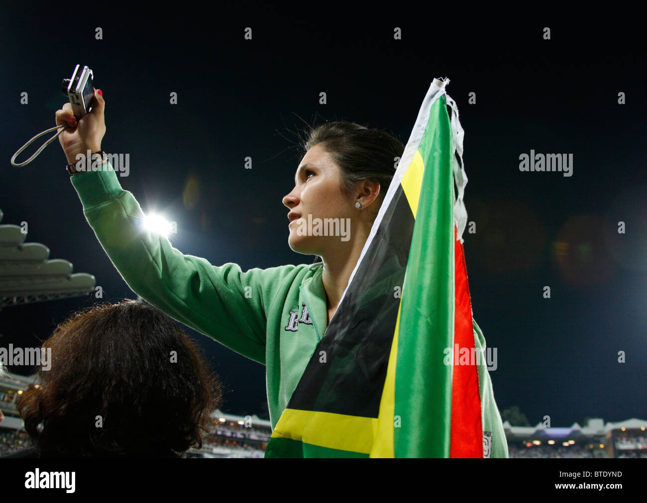 Cricket-Fan Fotografieren bei einem internationalen Pro20 Cricket-match Stockfoto