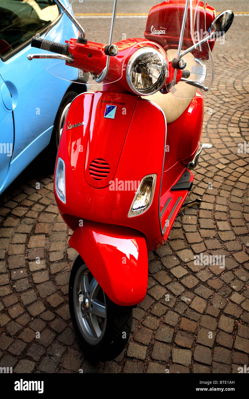 Vespa Motorroller. Savona-Italien Stockfoto