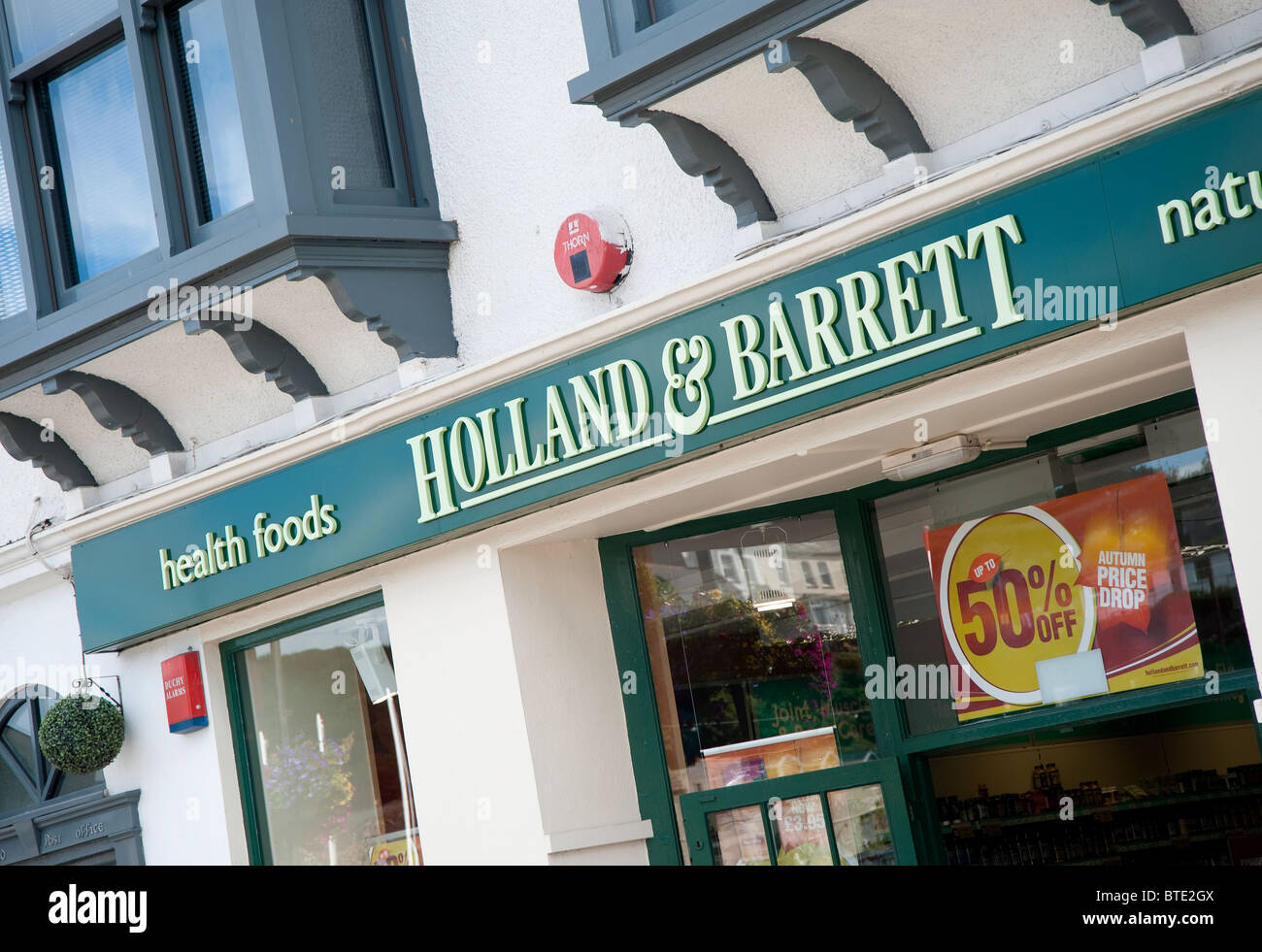 Holland und Barrett Shop in Cornwall, England, UK Stockfoto
