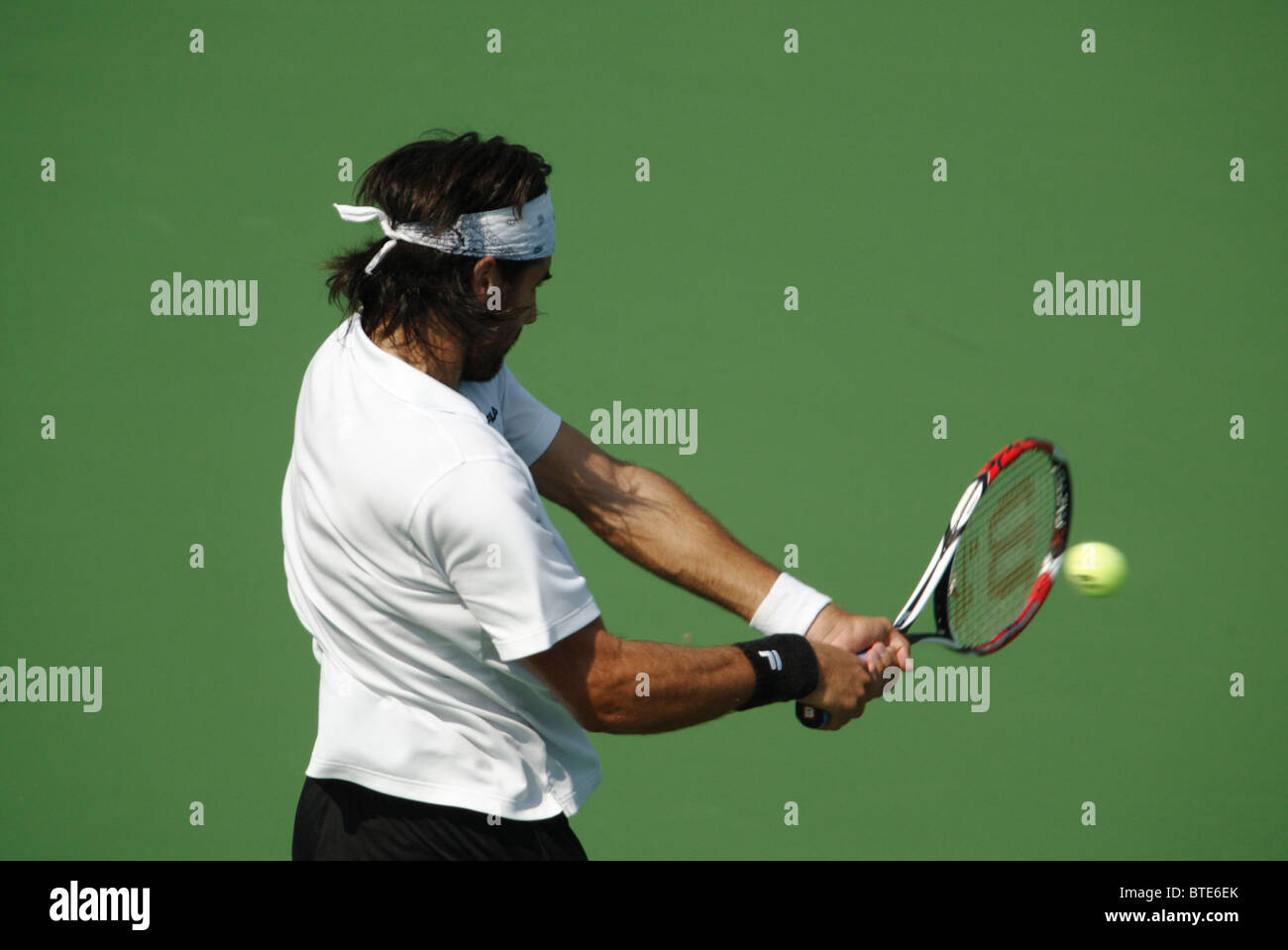 Fritz Wolmarans in Südafrika trifft eine Rückhand während einem Qualifikationsspiel bei der Legg Mason Tennis Classic 28. Juli 2007 Stockfoto