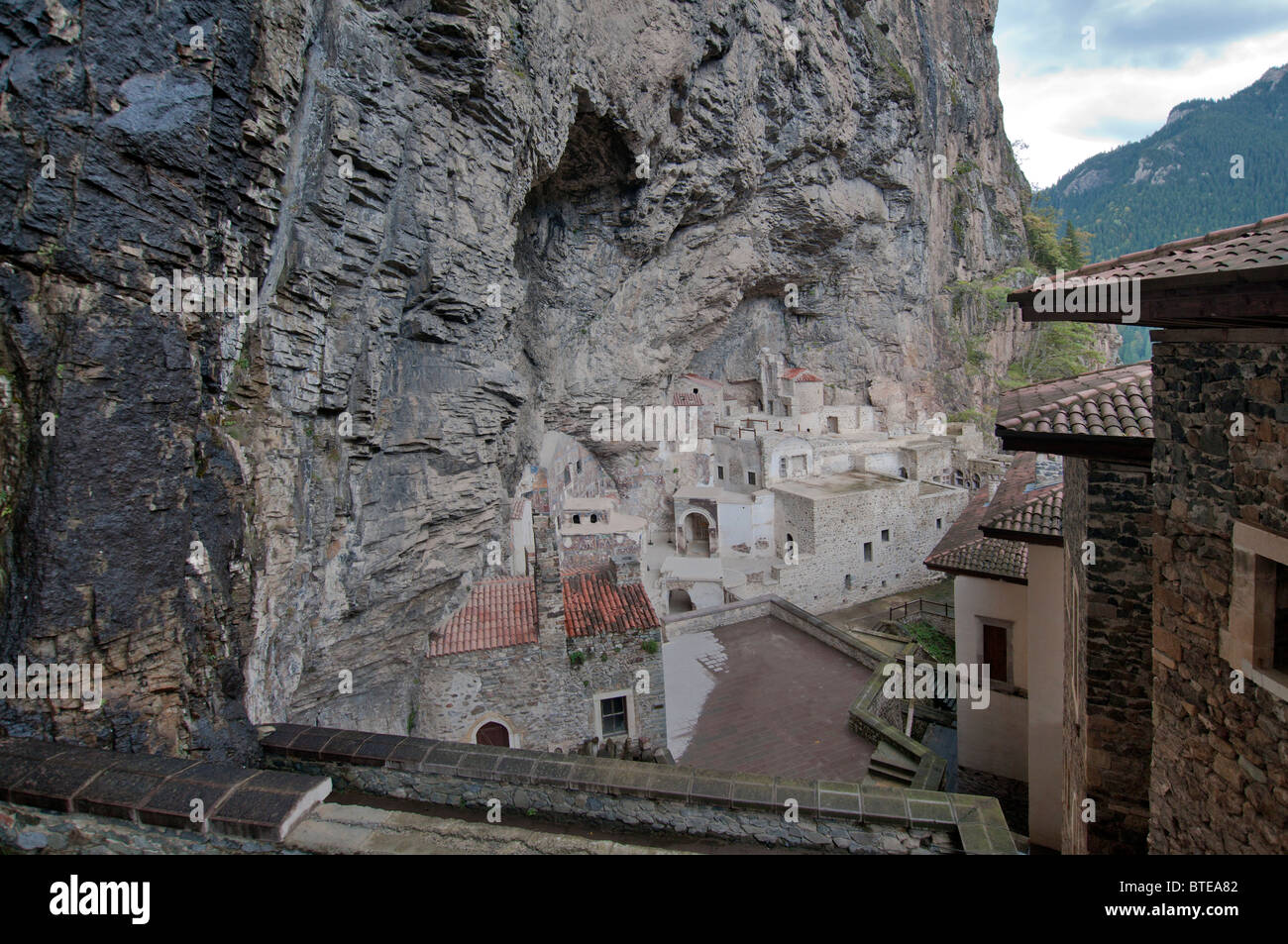Sumela Kloster oder Meryem Ana (Jungfrau Maria) in den Zigana Bergen, in der Nähe von Trabzon in der Schwarzmeerregion der Türkei. Stockfoto