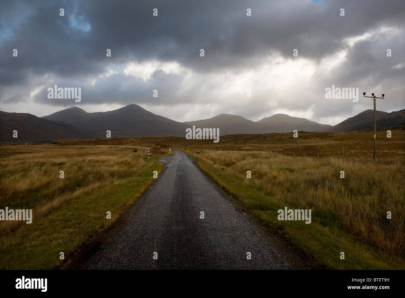 Isle of Mull, Schottland. Blick nach Osten in Richtung Glen More von der A849 Straße Herbstlandschaft. Stockfoto