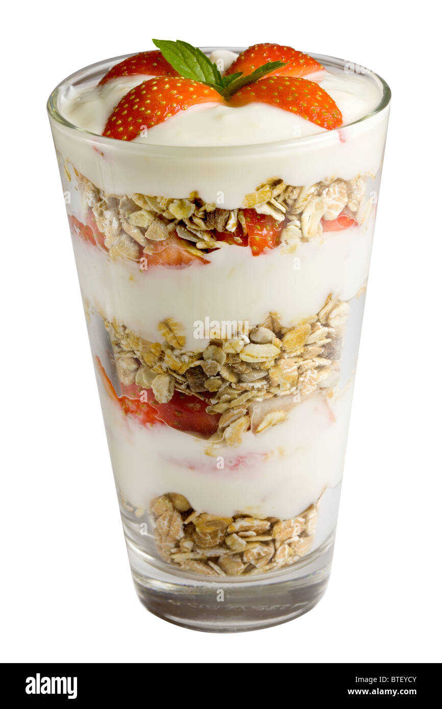 Joghurt und Müsli mit Erdbeeren Stockfoto