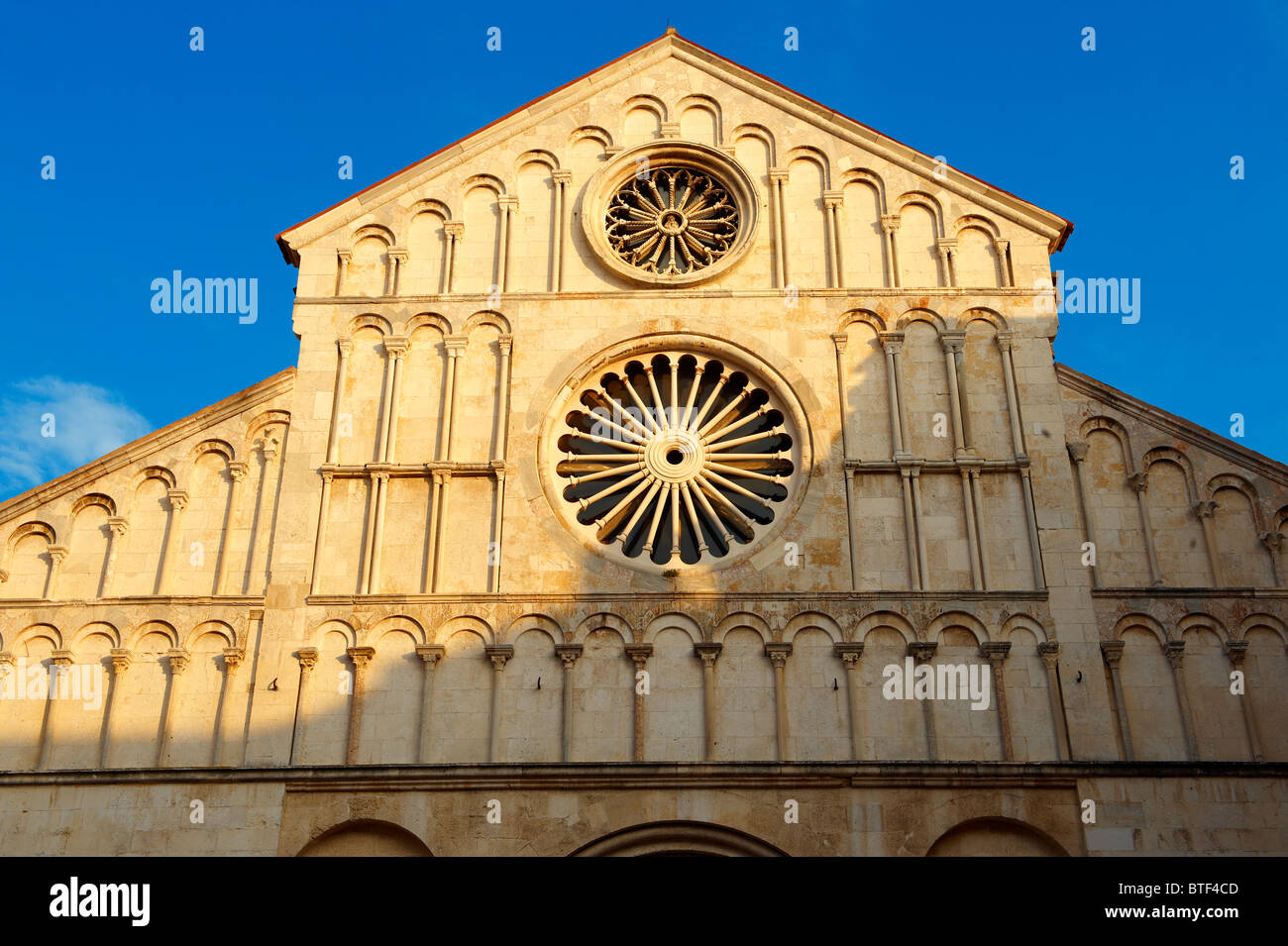 Die romanische St.-Anastasia-Kathedrale. Zadar, Kroatien Stockfoto