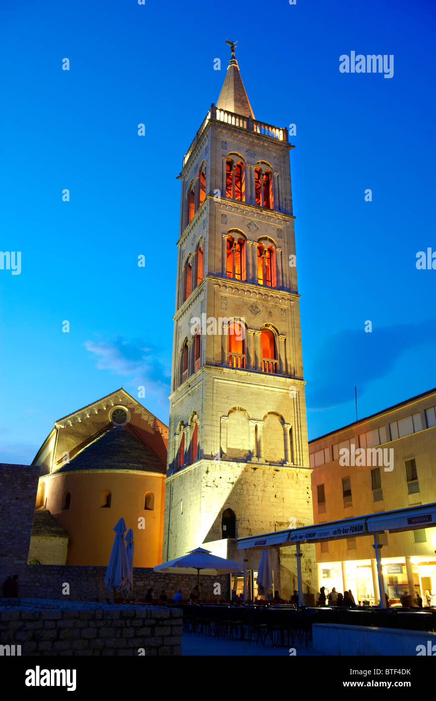Campinale Glockenturm der St. Anastasia Cathedral. Zadar, Kroatien Stockfoto