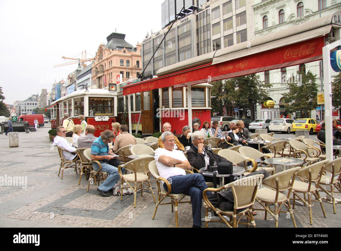 Straßenbahn-Café Wenceslas Square-Prag Stockfoto