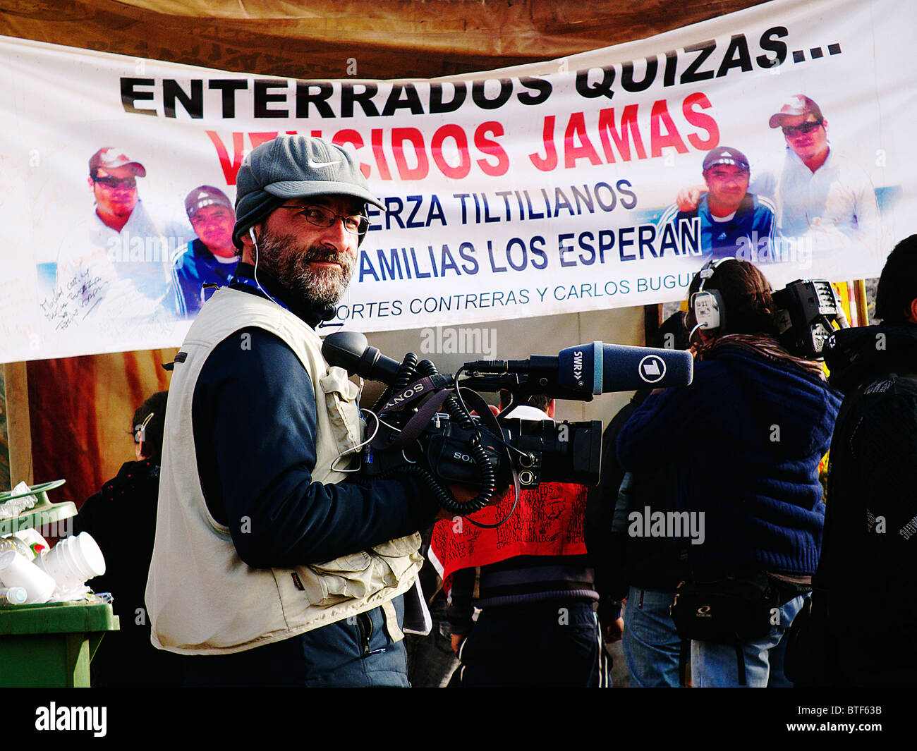 Reportage-33 Bergleute Chile gerettet auf Atacama-Wüste, San Jose Mine lebendig. Wir sind am Leben in der Zuflucht der 33.Celebration. Stockfoto