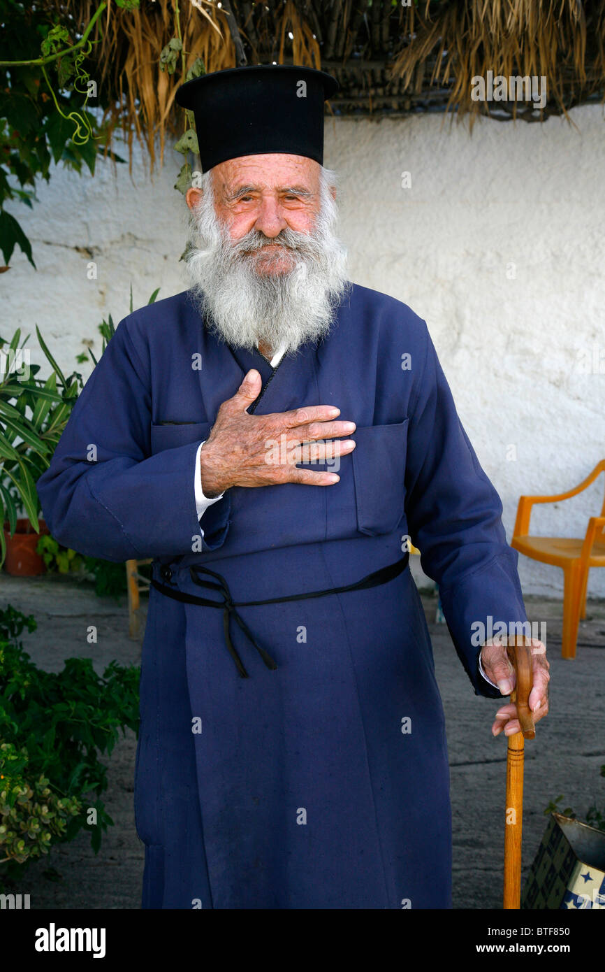 Porträt eines griechischen orthodoxen Priesters, Kos, Griechenland. Stockfoto