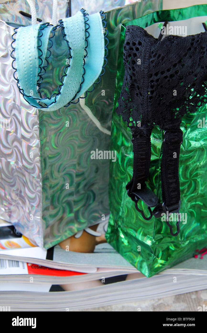 Fashion Magazines Stockfotos Und Bilder Kaufen Alamy