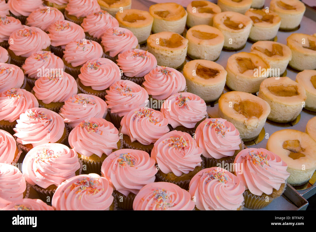 Boutique-Tasse Kuchen auf Borough market Stockfoto