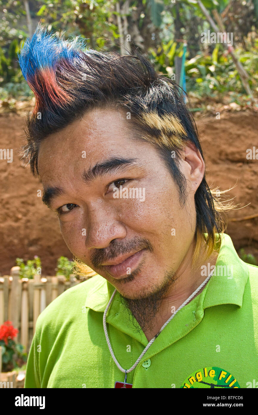 Thailändischer mann -Fotos und -Bildmaterial in hoher Auflösung – Alamy