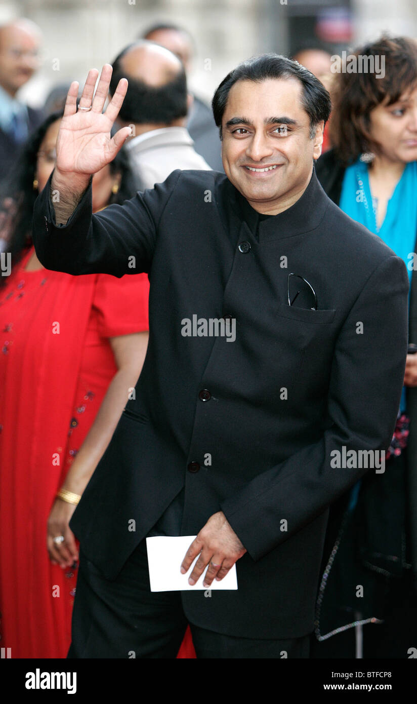 Schauspieler Sanjeev Bhaskar besucht Charity-Premiere von "Mystic India" im Science Museum Imax Kino, London Stockfoto