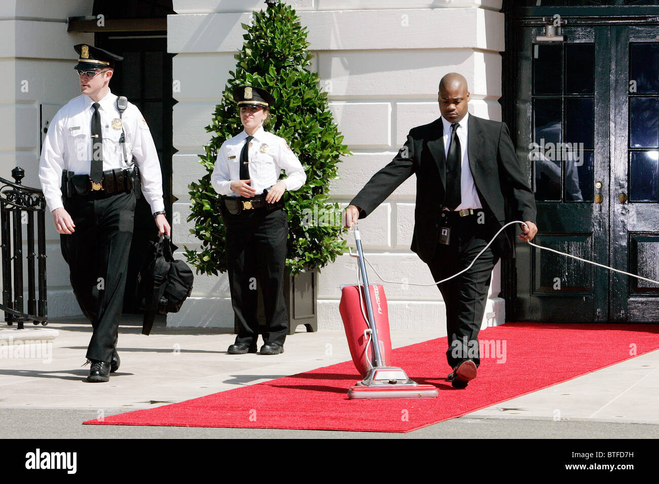 Vorbereitungen im Weißen Haus auf roten Teppich VIP Gast, Washington DC, USA Stockfoto