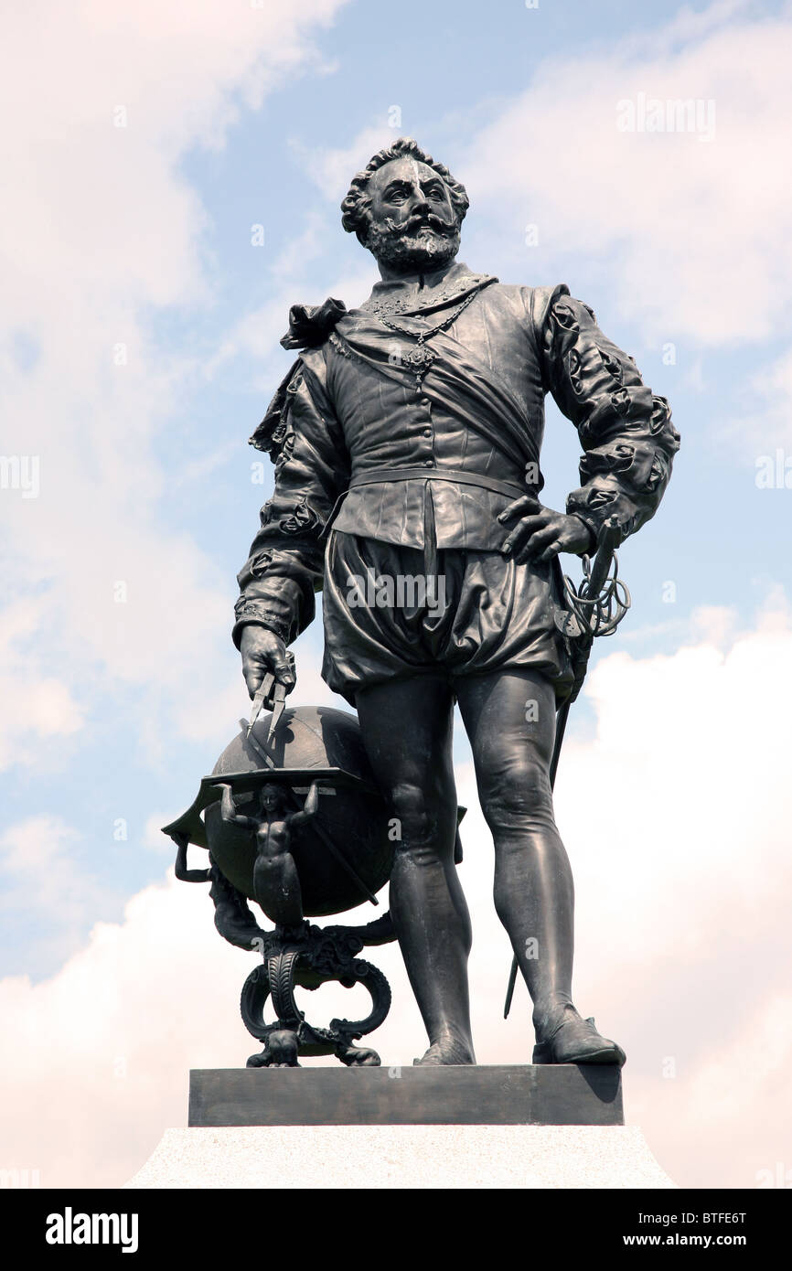 Statue von Sir Francis Drake auf Plymouth Hacke, England