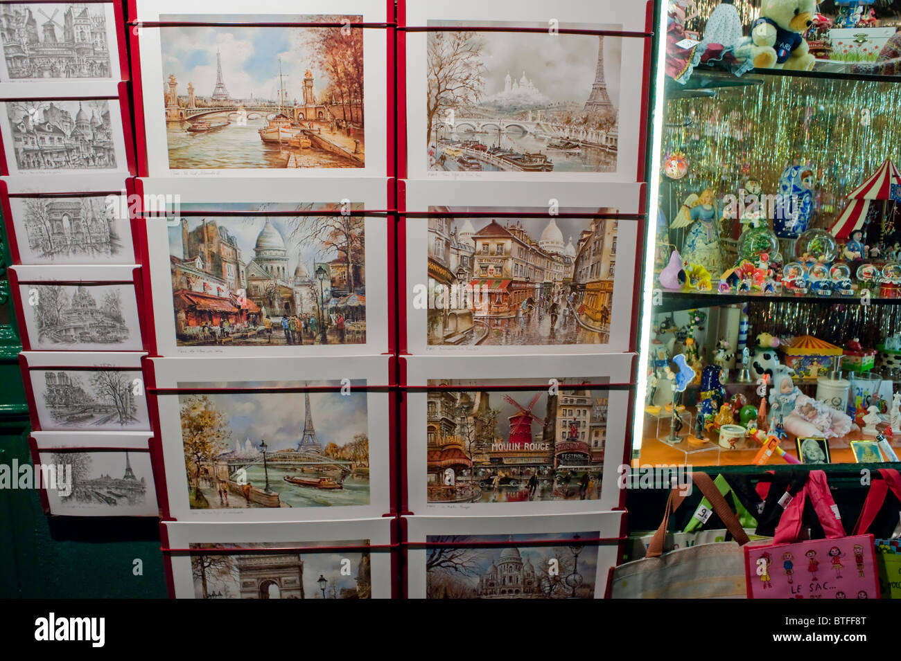 Paris, Frankreich, Straßenszene, Montmartre-Viertel, Pariser Souvenir-Gemälde zum Verkauf, Kunst am Eiffelturm Stockfoto