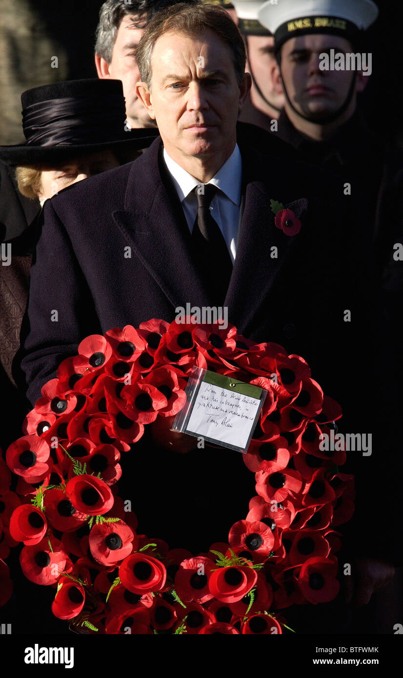 Premierminister Tony Blair Krawatte schwarz für Trauer bei Gedenkveranstaltung an der Kenotaph, London Stockfoto