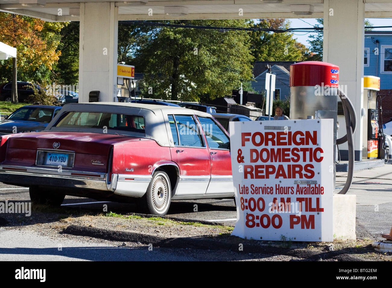 Kraftstoffpumpe an einer Tankstelle in CT USA Stockfoto