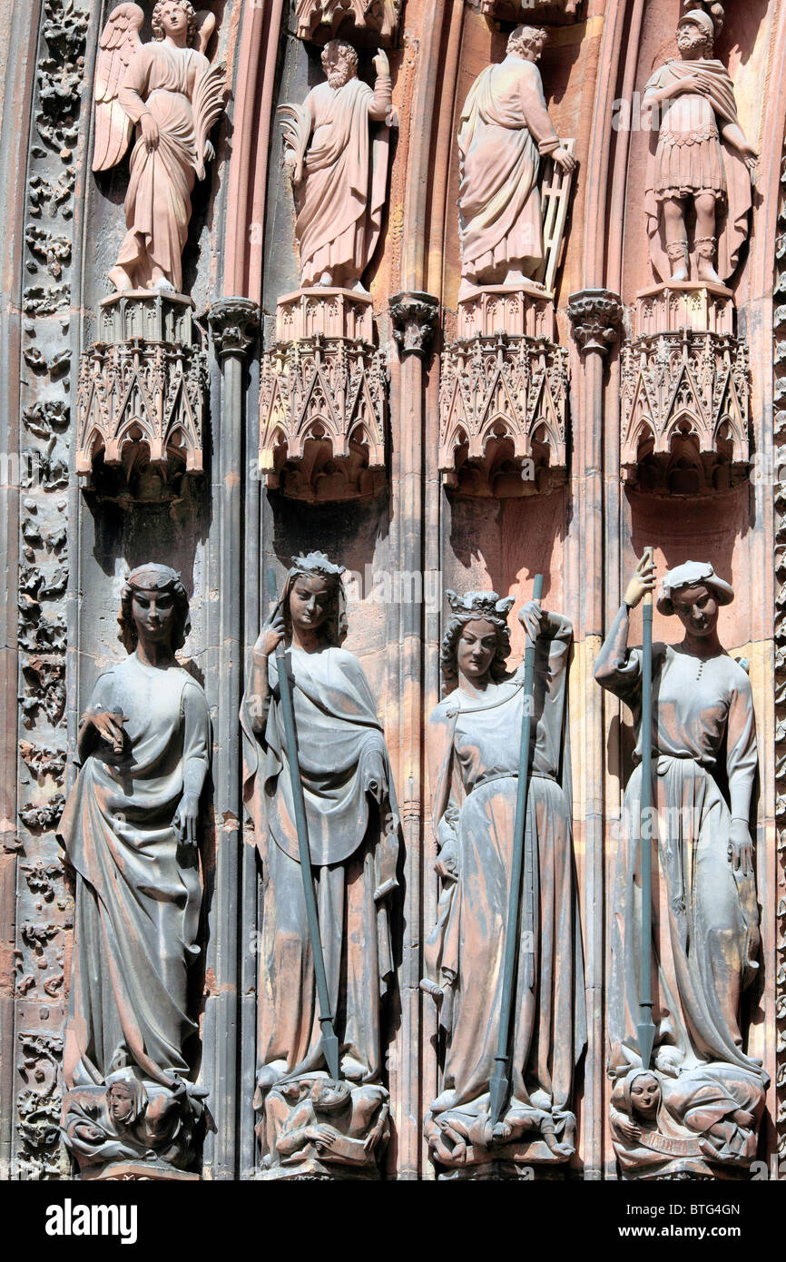 Portal der Kathedrale von Straßburg, Straßburg, Elsass, Frankreich Stockfoto