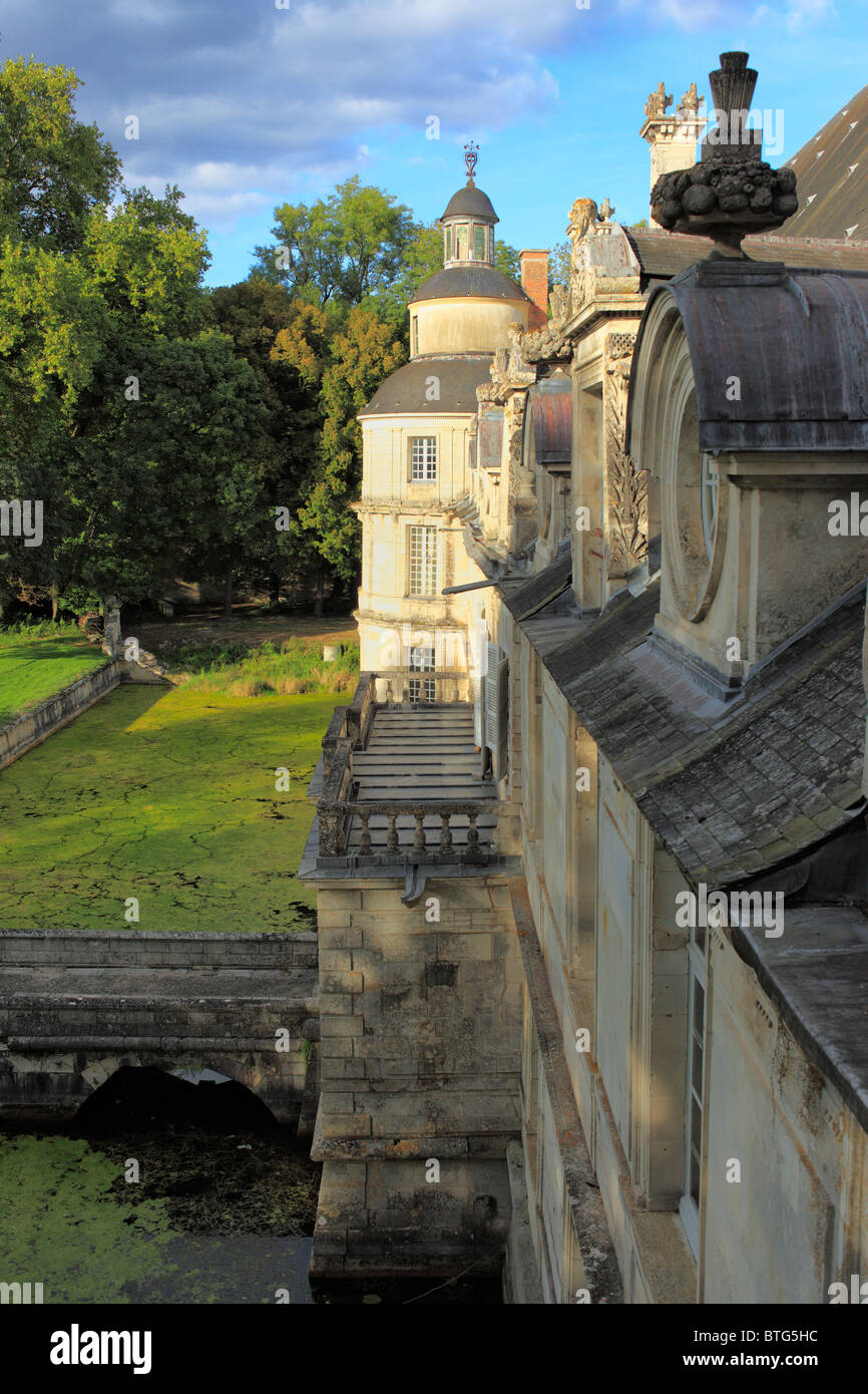 Schloss de tanlay Fotos und Bildmaterial in hoher Auflösung Alamy