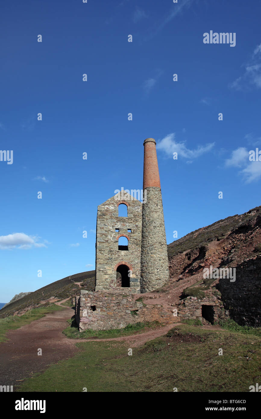 Das alte Towanroath Welle Pumpen Maschinenhaus bei Wheal Coates Zinnmine in der Nähe von St. Agnes Cornwall Großbritannien Stockfoto