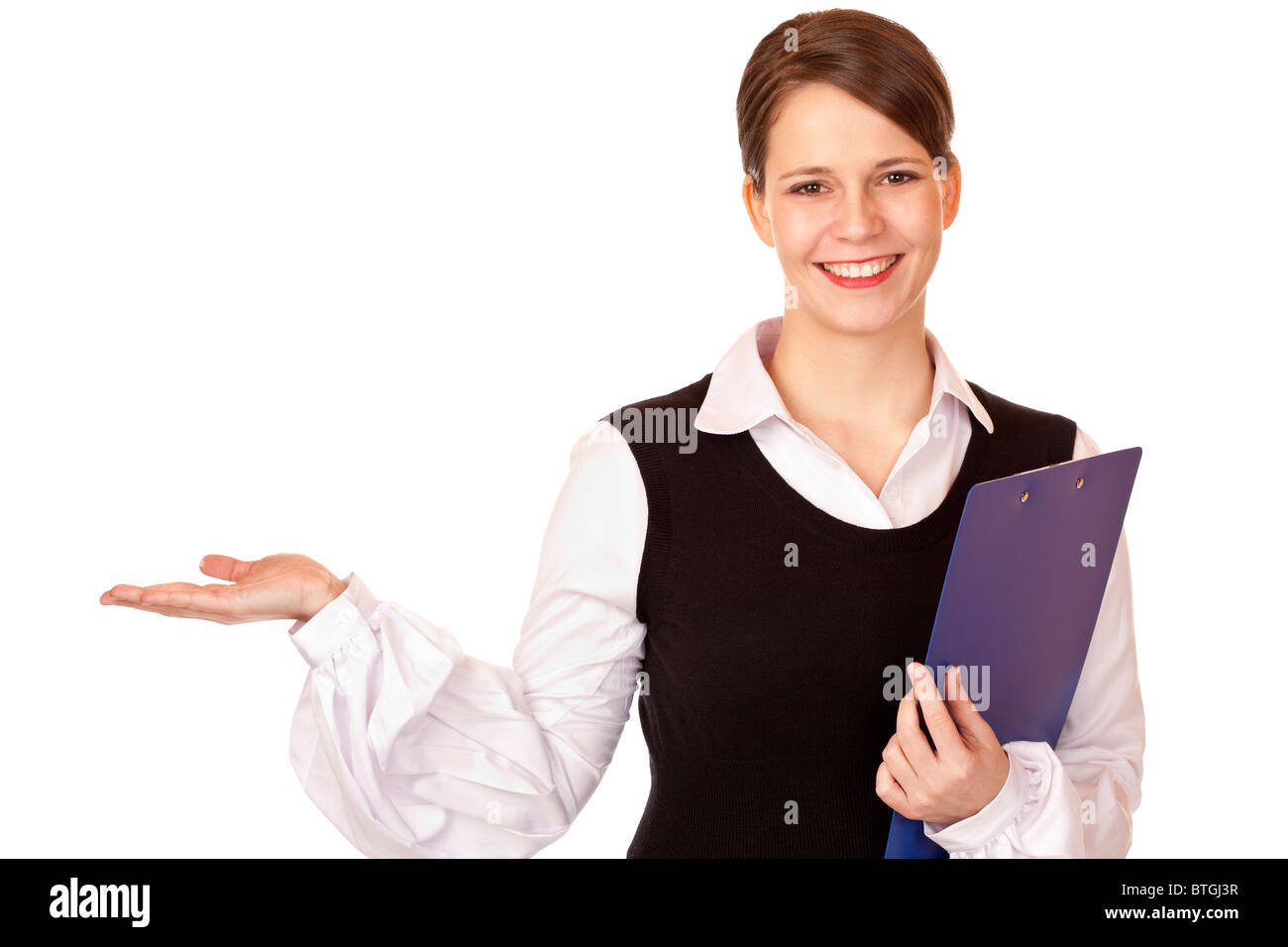 Glücklich Geschäftsfrau hält offene Hand für Werbung. Isoliert auf weißem Hintergrund. Stockfoto