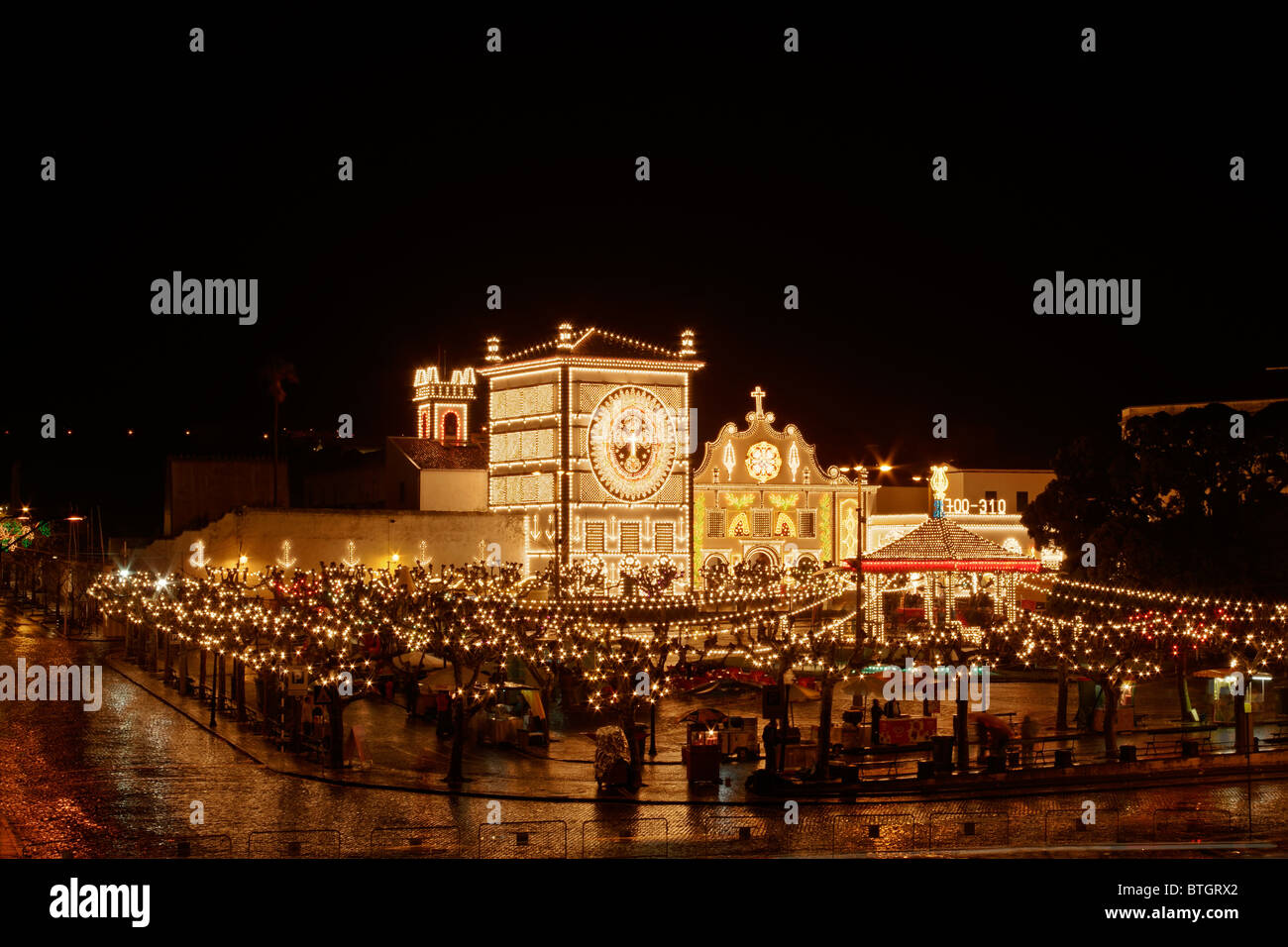 Blick von der Beleuchtung der religiösen Feierlichkeiten von "Senhor Santo Cristo" auf den Azoren Stockfoto