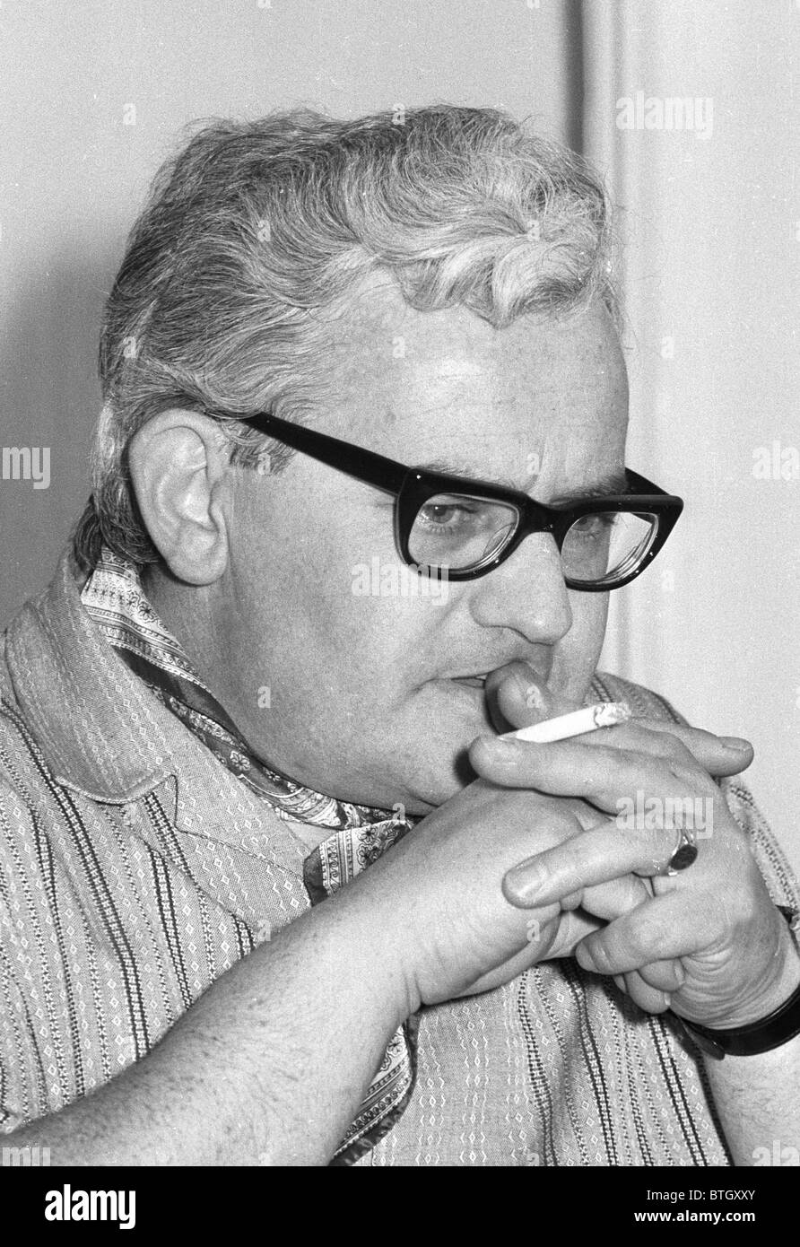 Ronnie Barker. Ronald William George "Ronnie" Barker, OBE (25. September 1929 – 3. Oktober 2005) war ein britischer Schauspieler und Komiker. Stockfoto