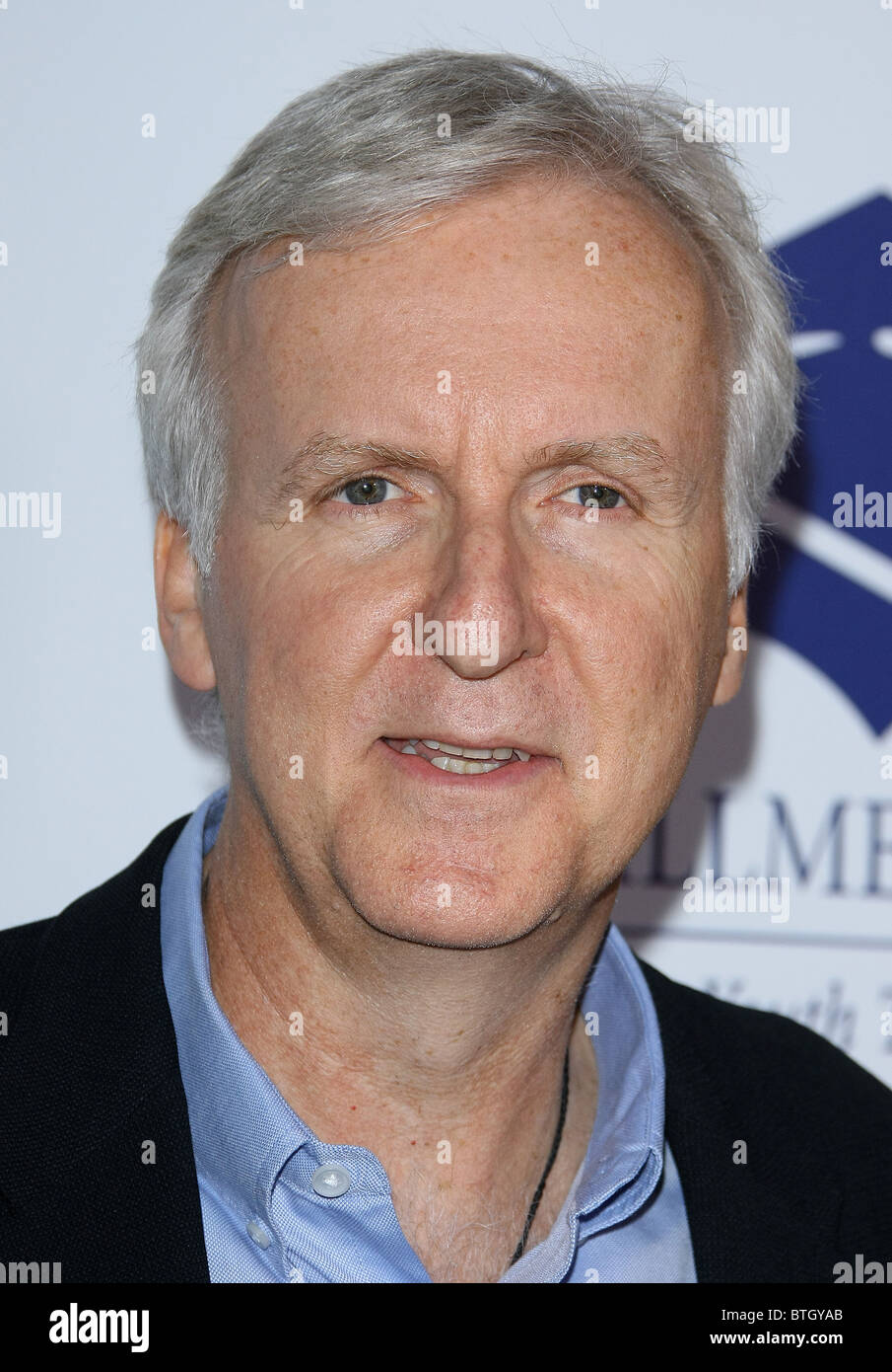 JAMES CAMERON Erfüllung Fonds jährliche STARS 2010 nutzen GALA BEVERLY HILLS LOS ANGELES Kalifornien USA 01 November 2010 Stockfoto