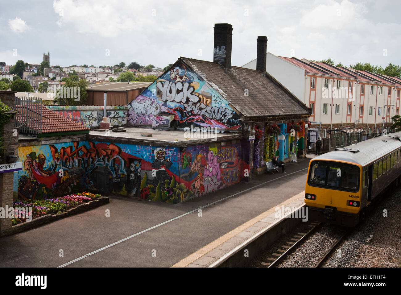 Graffiti im Montpelier Railway Station, Bristol, England Stockfoto