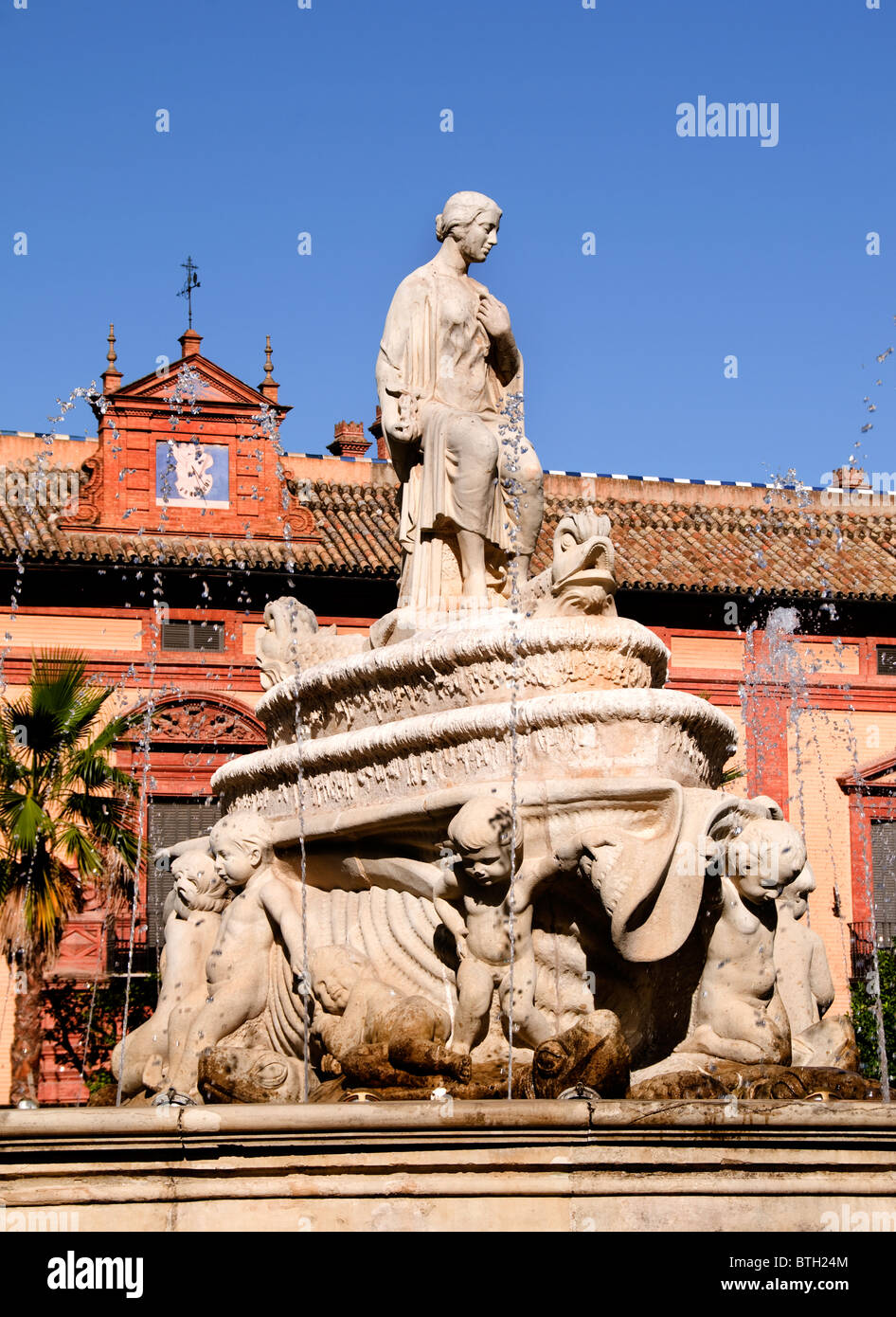 Sevilla Spanien Andalusien Brunnen Puerta de Jerez Stockfoto
