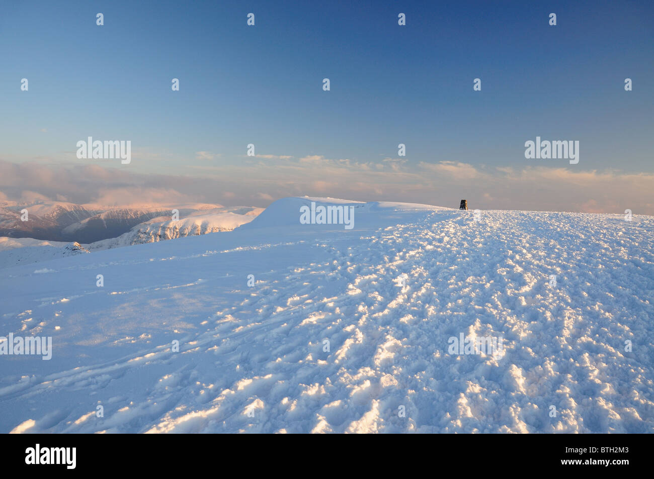 Lakelandpoeten Gipfel in der Dämmerung im Winter im englischen Lake District Stockfoto