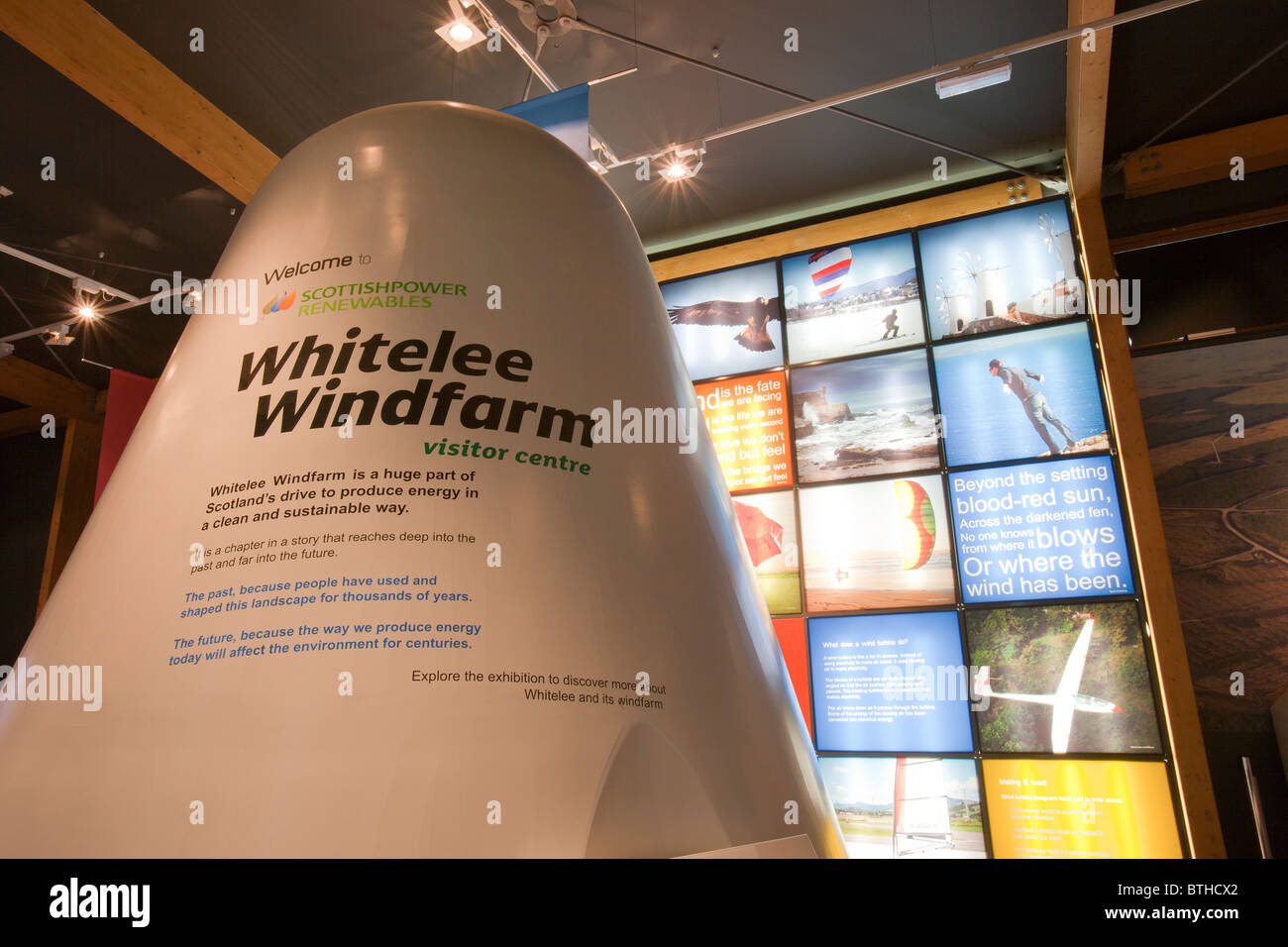 Das Besucherzentrum am Whitelee Windpark auf Eaglesham Moor südlich von Glasgow in Schottland, Großbritannien Stockfoto