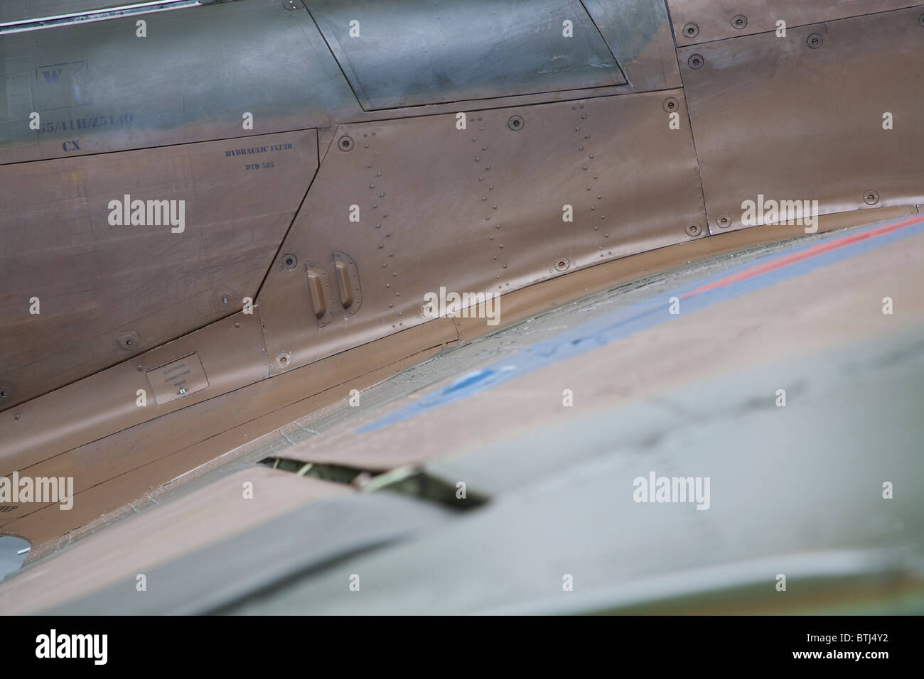 Abstrakte Studie des Gewebes und eine Hawker Hurricane-Flugzeugbau. Stockfoto