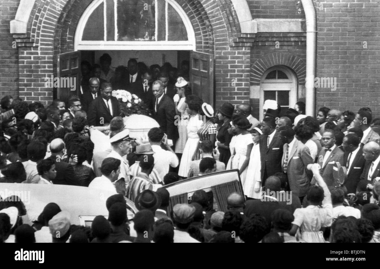 Hunderte von Menschen besuchen die Beerdigung von 14-j hrige Carol Robertson in Birmingham, Alabama. Sie wurde bei der Bombardierung von 16 getötet Stockfoto