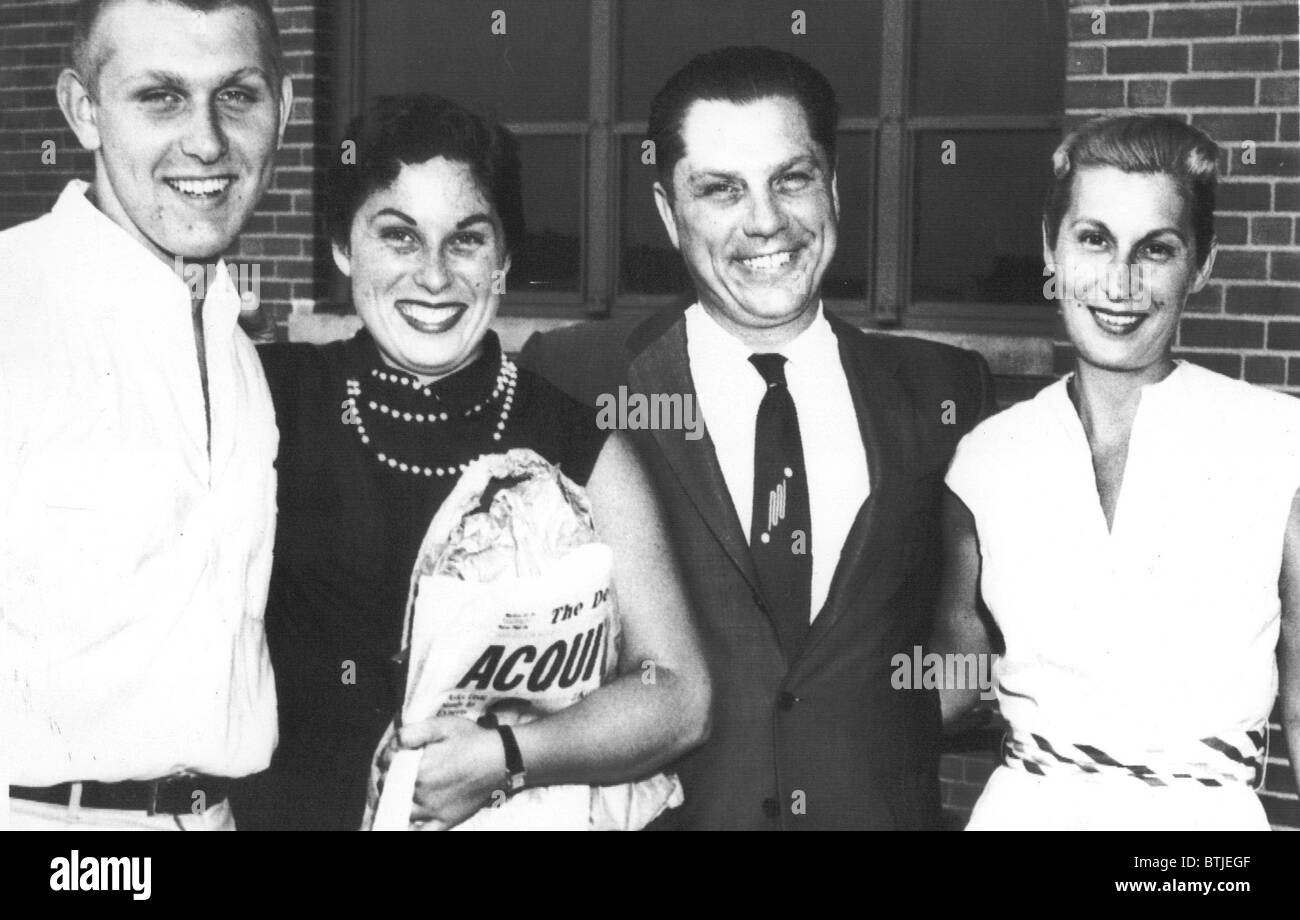 James-mit seiner Frau, Sohn & Tochter in Detroit, MI. 20.07.57 Stockfoto