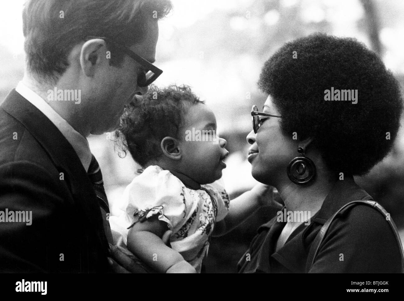 Alice Walker mit ihrer Tochter, Rebecca und Mann, Mel Leventhal, 1970 Stockfoto