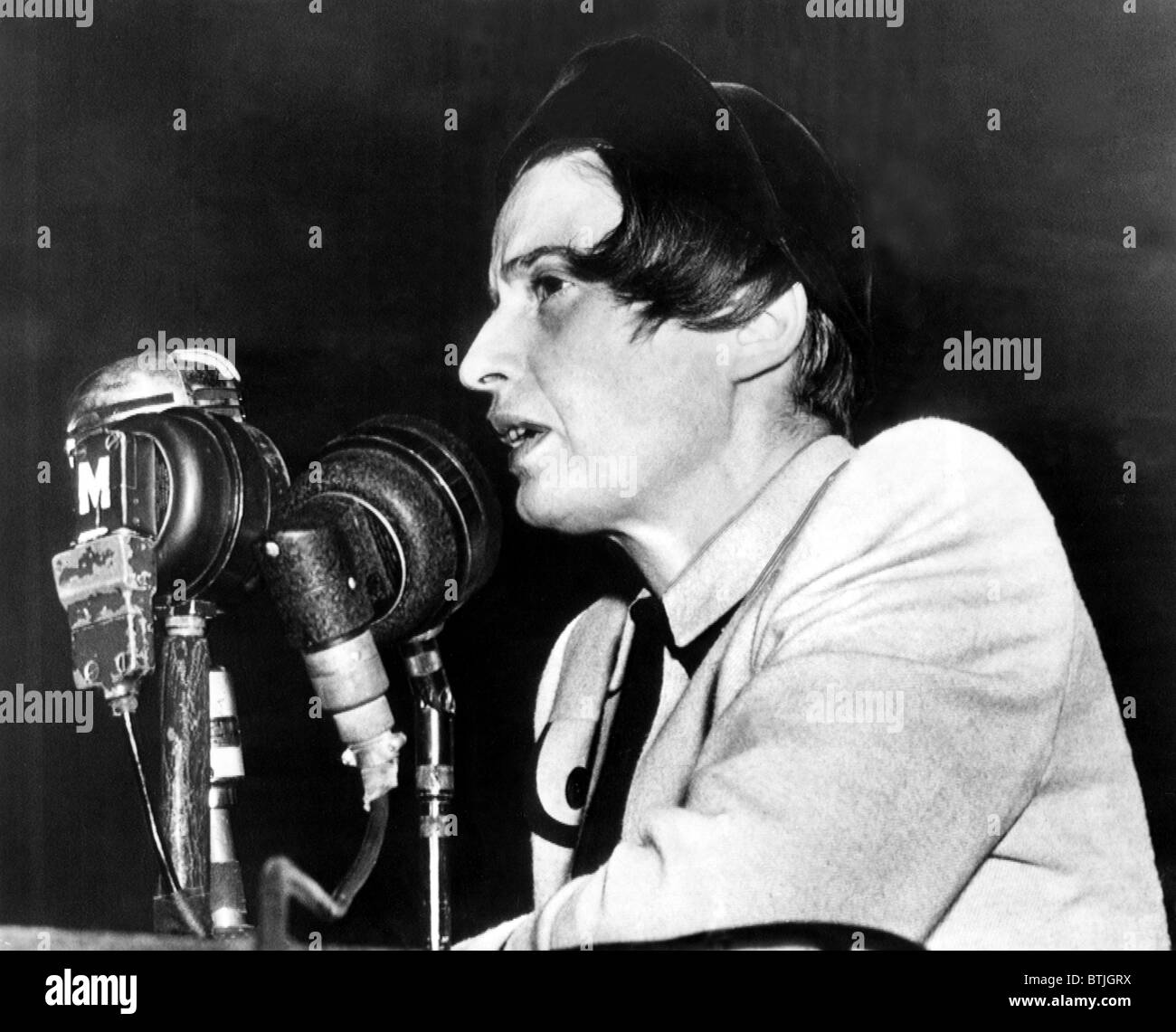 Ayn Rand bezeugen vor Komitees für unamerikanische Umtriebe als freundlichen Zeuge, 20.10.47 Stockfoto